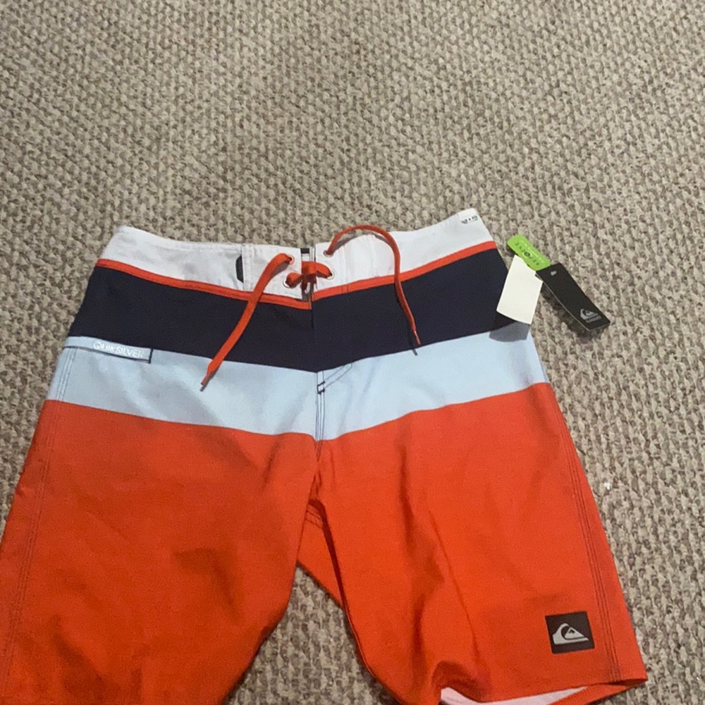 NWT MENS QUIKSILVER BATHING SUIT